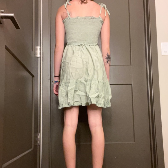 green sun dress - Picture 2 of 2